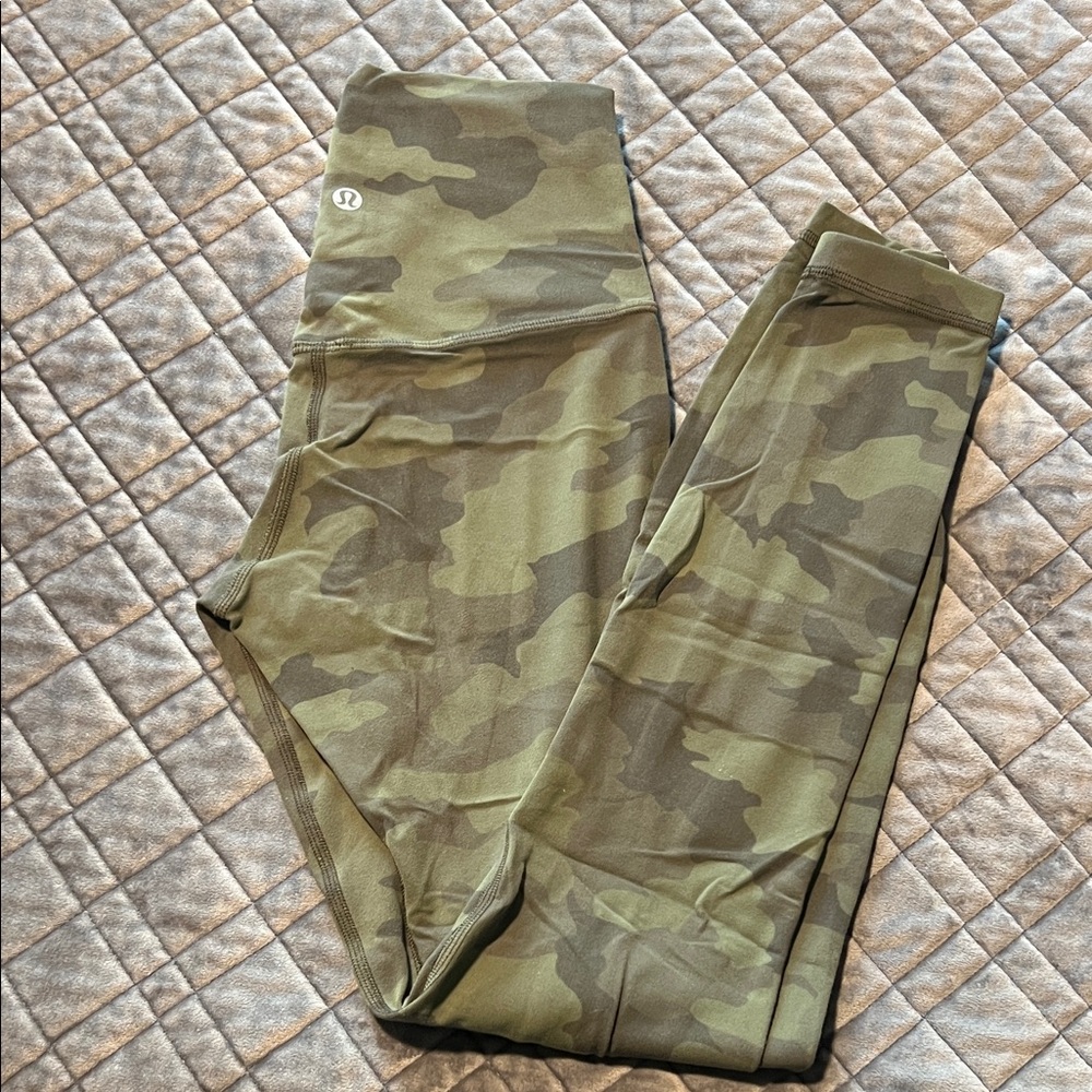 lululemon athletica Kids Camouflage Leggings - Olive Green